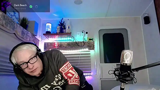 Snapshot of Snarfle82 chatting on February 25, 2025, 2:37 pm Snarfle82 online show from February 25, 2025, 2:37 pm