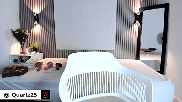 Zafiiraa online show from October 31, 2025, 12:13 pm