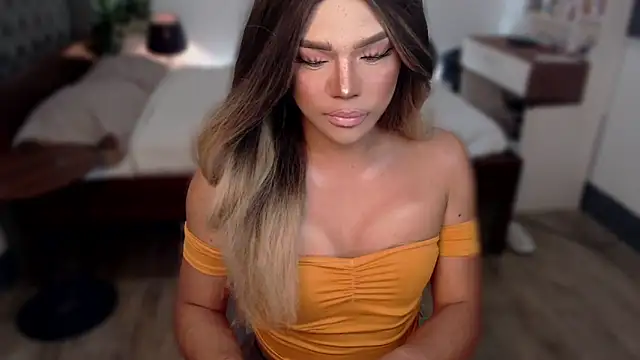 liaa lurrecams online show from April 24, 2026, 4:14 am