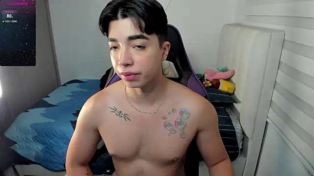 santy7v7 online show from October 24, 2025, 1:21 pm