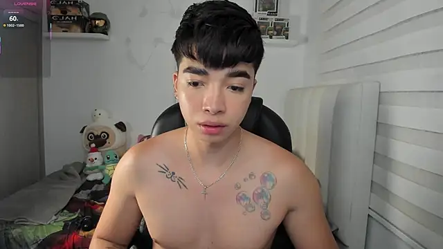 santy7v7 online show from March 28, 2026, 12:17 pm