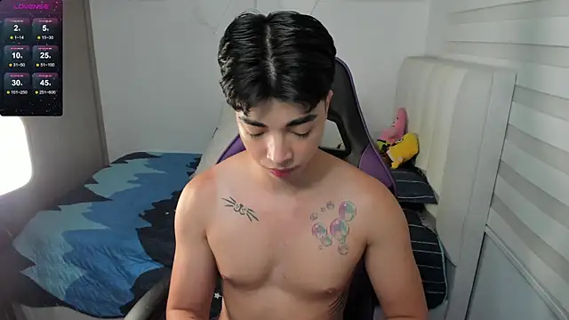 santy7v7 online show from September 25, 2025, 1:17 pm