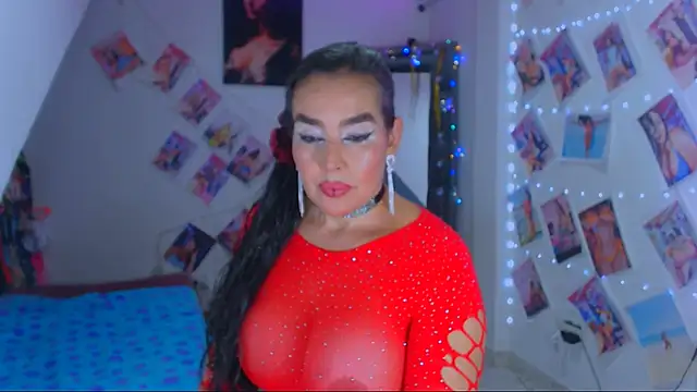 Snapshot of sweet_vanessa_22 chatting on March 16, 2025, 2:43 am sweet vanessa 22 online show from March 16, 2025, 2:43 am