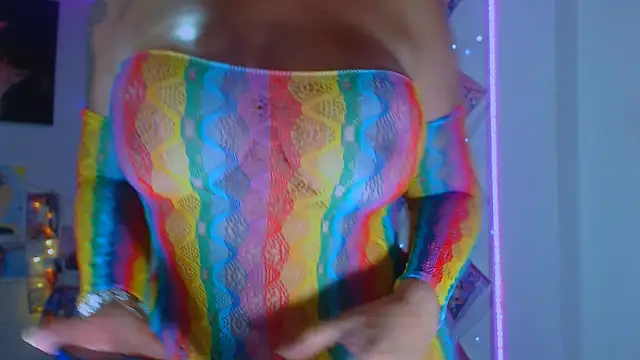 Snapshot of sweet_vanessa_22 chatting on October 26, 2025, 5:52 am sweet vanessa 22 online show from October 26, 2025, 5:52 am