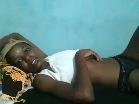 sweetchic  online show from March 10, 2025, 9:07 pm