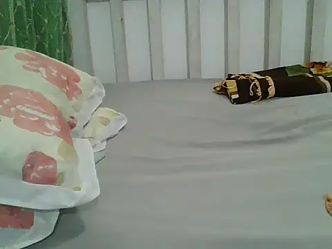 sweetchic  online show from March 12, 2026, 9:08 pm