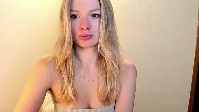 Annloveyou online show from December 15, 2024, 11:42 pm