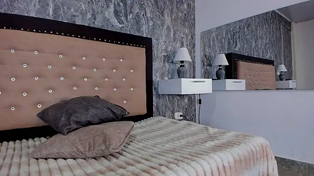 Lia sarahi online show from September 25, 2025, 11:38 am