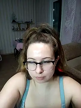 Snapshot of DienkaGreen chatting on February 25, 2025, 2:04 pm DienkaGreen online show from February 25, 2025, 2:04 pm