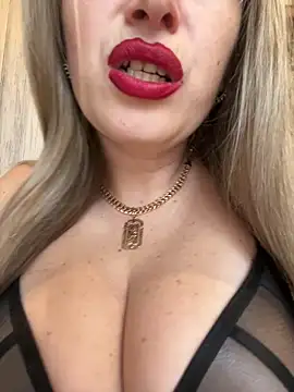 Snapshot of Kittenforyou chatting on March 1, 2026, 1:00 pm Kittenforyou online show from March 1, 2026, 1:00 pm