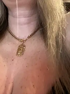 Snapshot of Kittenforyou chatting on February 18, 2026, 1:29 pm Kittenforyou online show from February 18, 2026, 1:29 pm