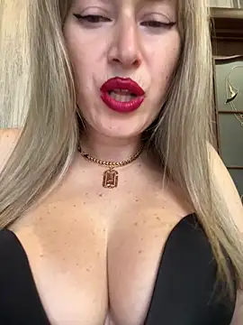 Snapshot of Kittenforyou chatting on March 2, 2026, 1:07 pm Kittenforyou online show from March 2, 2026, 1:07 pm