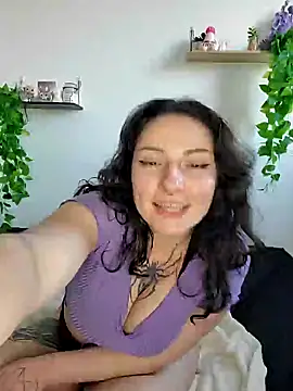 Moxxxie online show from March 14, 2025, 4:19 pm