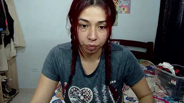 Snapshot of Alexxx_andr4 chatting on March 22, 2025, 9:42 pm Alexxx andr4 online show from March 22, 2025, 9:42 pm