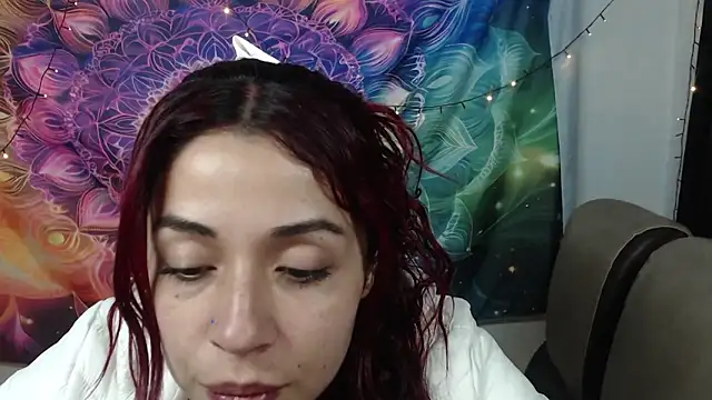 Snapshot of Alexxx_andr4 chatting on February 25, 2025, 3:42 am Alexxx andr4 online show from February 25, 2025, 3:42 am