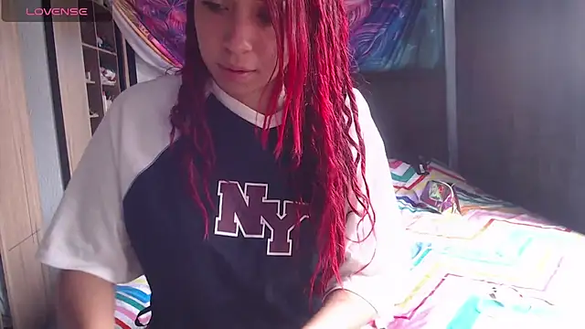 Snapshot of Alexxx_andr4 chatting on October 11, 2025, 5:36 pm Alexxx andr4 online show from October 11, 2025, 5:36 pm