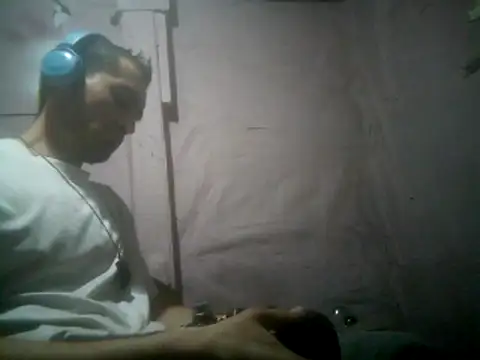 Snapshot of Wero4200 chatting on October 3, 2025, 1:23 pm Wero4200 online show from October 3, 2025, 1:23 pm