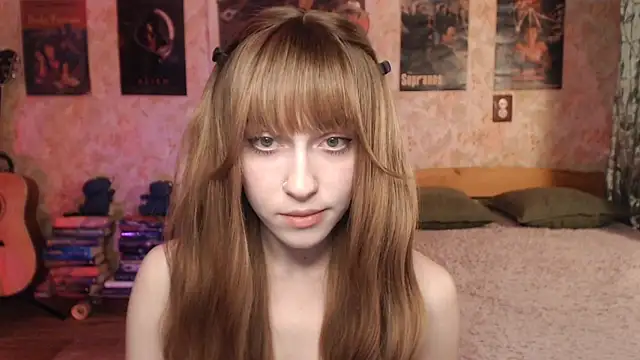 Snapshot of Friendly_Ellie chatting on February 28, 2026, 1:27 am Friendly Ellie online show from February 28, 2026, 1:27 am