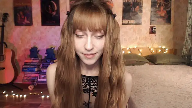 Friendly Ellie online show from December 16, 2024, 3:30 am
