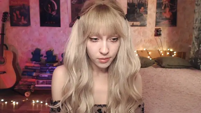Friendly Ellie online show from January 17, 2025, 12:10 am