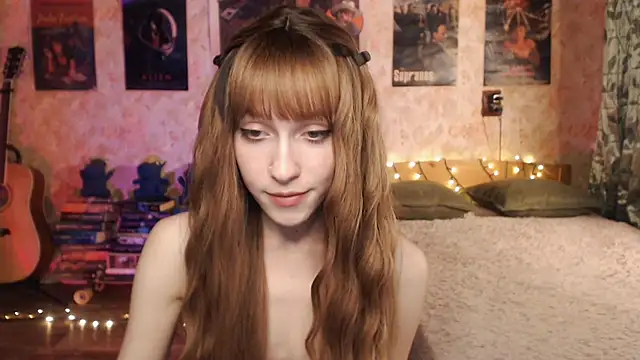 Friendly Ellie online show from December 3, 2024, 1:17 pm