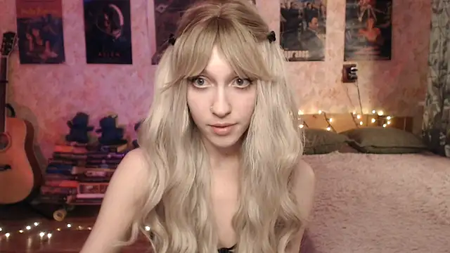 Friendly Ellie online show from January 15, 2025, 12:15 pm