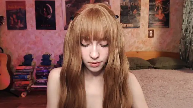 Friendly Ellie online show from December 2, 2025, 11:17 pm