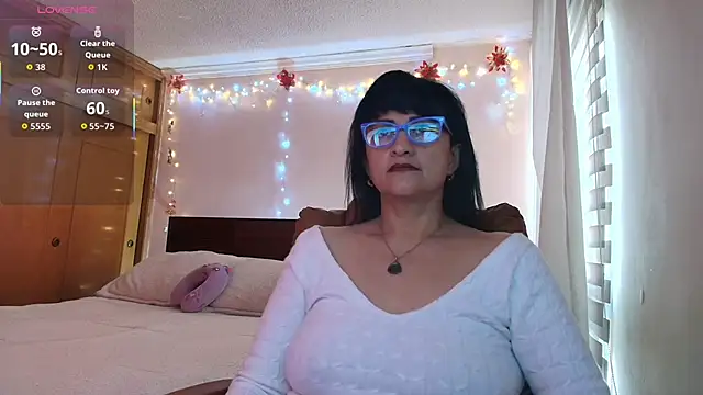 ISABEEL SOFIA01 online show from March 25, 2026, 12:26 pm