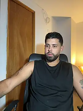 Snapshot of Justyn_Torres chatting on July 25, 2026, 5:48 am Justyn Torres online show from July 25, 2026, 5:48 am