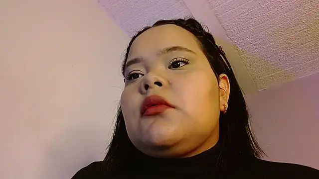 Snapshot of sexychubby___ chatting on July 8, 2026, 5:24 pm sexychubby online show from July 8, 2026, 5:24 pm