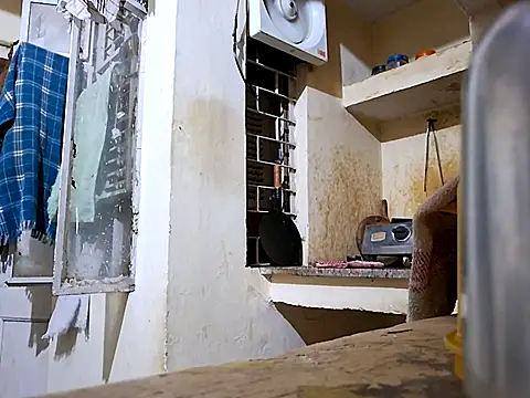 Snapshot of Adityagj123 chatting on October 6, 2025, 2:40 pm Adityagj123 online show from October 6, 2025, 2:40 pm