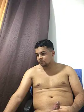 Snapshot of ElsecretodeBruno chatting on October 27, 2025, 12:00 am ElsecretodeBruno online show from October 27, 2025, 12:00 am