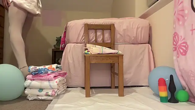 SindySissyShow online show from April 17, 2026, 3:53 am