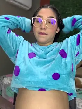 Amandanauty online show from January 3, 2025, 10:19 pm