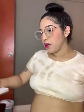 Amandanauty online show from January 7, 2025, 11:24 pm