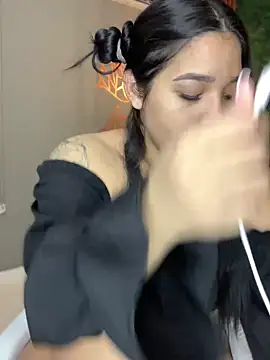 Amandanauty online show from December 31, 2024, 9:28 pm