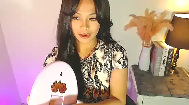 Snapshot of MajesticKitana chatting on March 14, 2025, 4:21 am MajesticKitana online show from March 14, 2025, 4:21 am