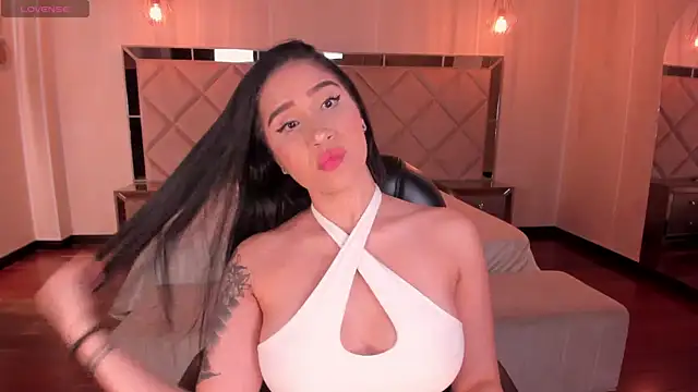 NickyLawson online show from November 8, 2025, 3:32 am