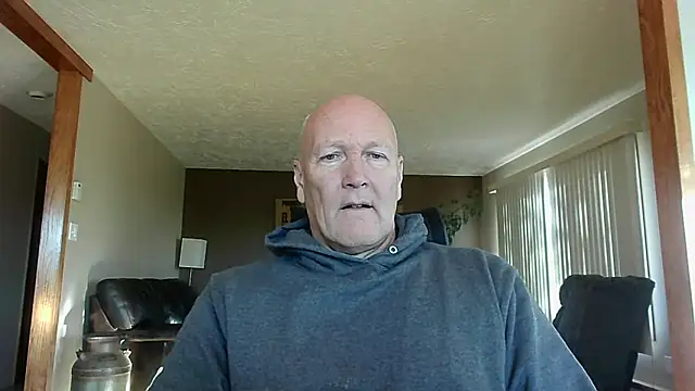 BasicAnt online show from October 21, 2025, 3:11 pm