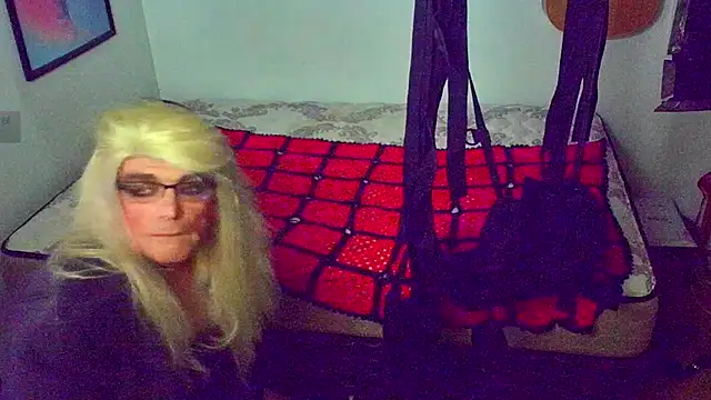 DoMeDoggyDiana online show from November 1, 2025, 7:46 am