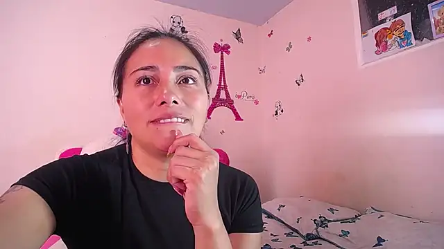 Snapshot of hanna_girl21 chatting on February 25, 2026, 8:19 pm hanna girl21 online show from February 25, 2026, 8:19 pm