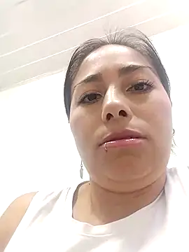 Snapshot of hanna_girl21 chatting on February 13, 2026, 7:36 pm hanna girl21 online show from February 13, 2026, 7:36 pm