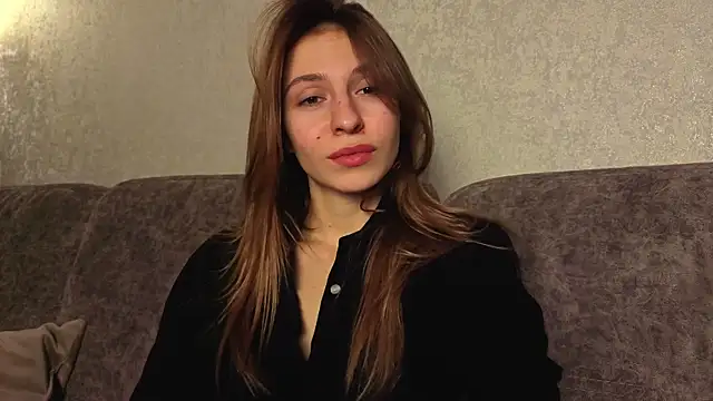 LovelyKatea online show from December 20, 2025, 11:57 am