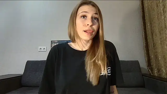 LovelyKatea online show from February 14, 2025, 12:57 pm