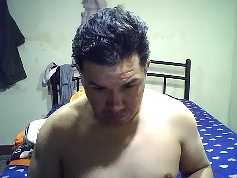 Snapshot of elfercho781 chatting on October 19, 2025, 5:32 am elfercho781 online show from October 19, 2025, 5:32 am