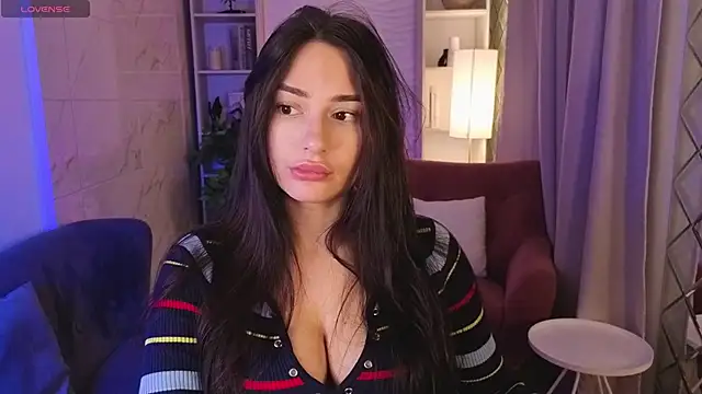 MilanaSugar online show from November 20, 2025, 2:18 pm