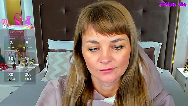 Snapshot of annasimonsj chatting on October 15, 2025, 1:04 am annasimonsj online show from October 15, 2025, 1:04 am