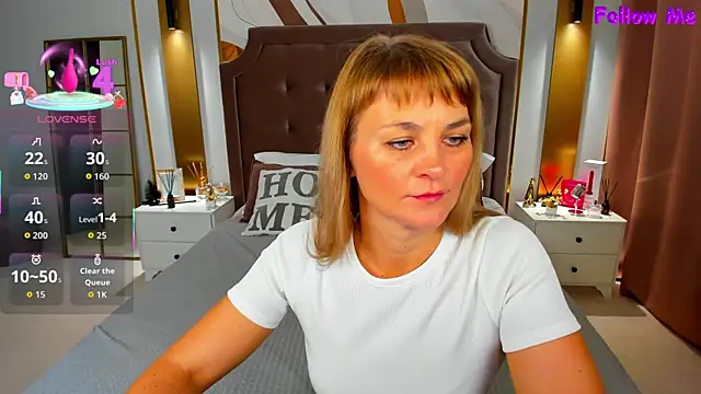 Snapshot of annasimonsj chatting on September 30, 2025, 1:00 am annasimonsj online show from September 30, 2025, 1:00 am