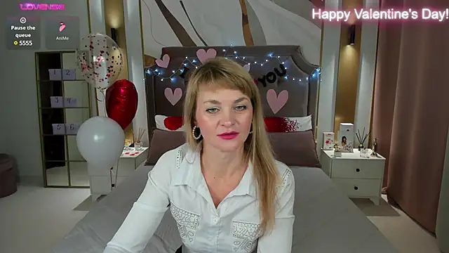 annasimonsj online show from February 16, 2025, 12:30 am