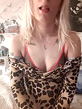 MarikaWild93 online show from April 11, 2026, 9:40 pm